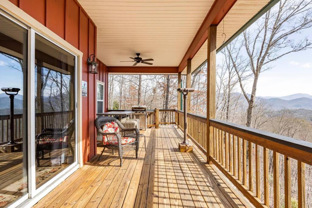 Red Rooster Family Cabin W/Hot Tub+Fire Pit+View Франклин Екстериор снимка